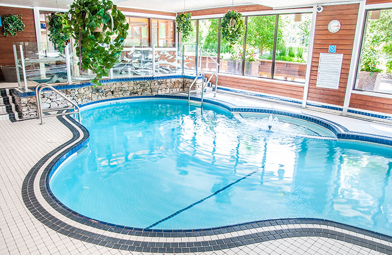Pool & Hot Tub Pool & Hot Tub
