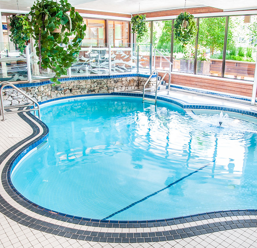Pool & Hot Tub Pool & Hot Tub